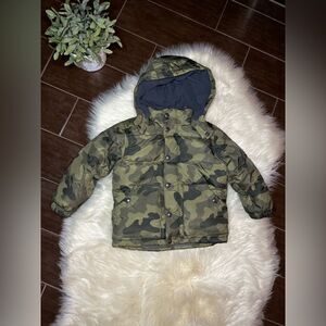 Baby Gap PrimaLoft Luxe camo classic puffer jacket sz 4